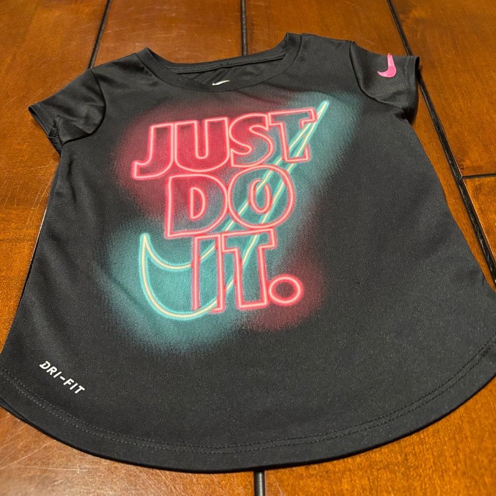 Nike DRI-FIT Toddler Size 3T Tee